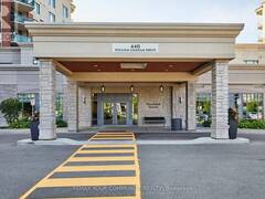 511 - 440 WILLIAM GRAHAM DRIVE Aurora Ontario, L4G 1X5
