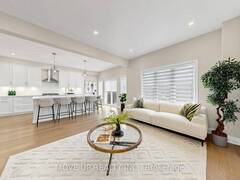 35 LAUDERDALE DRIVE Vaughan Ontario, L6A 4G8