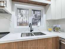 914 FRANCIS ROAD | Burlington Ontario | Slide Image Sixteen