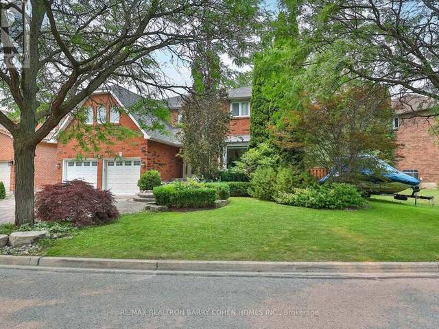 4 HASHBURY PLACE Markham Ontario, L3T 7H4 - 6 Bedrooms Home For Sale