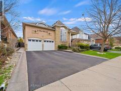 31 SAINT HUBERT DRIVE Brampton Ontario, L6P 1W1