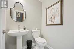 102 LYALL STOKES CIRCLE | East Gwillimbury Ontario | Slide Image Eleven
