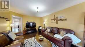 482 GRANT WAY | Milton Ontario | Slide Image Ten