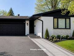 34 ELLIOTWOOD COURT Toronto Ontario, M2L 2P9