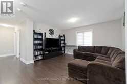 25 PEAR BLOSSOM WAY | East Gwillimbury Ontario | Slide Image Twenty-three