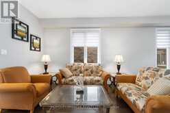 25 PEAR BLOSSOM WAY | East Gwillimbury Ontario | Slide Image Eight
