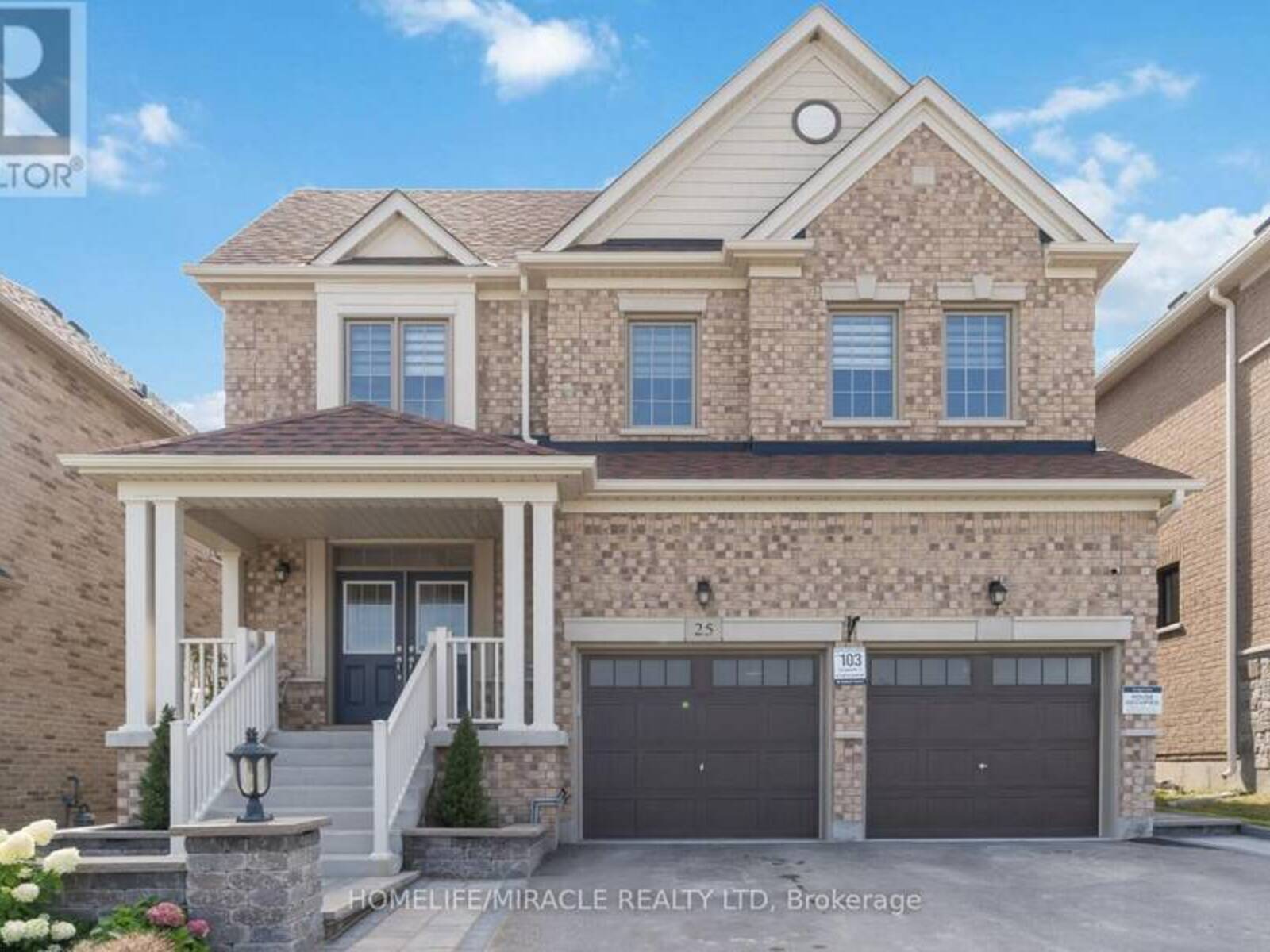 25 PEAR BLOSSOM WAY, East Gwillimbury, Ontario L9N 0T3