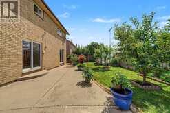 2 CRESTHAVEN DRIVE | Hamilton Ontario | Slide Image Thirty-five