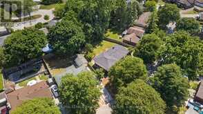 41 AMY CRESCENT | London Ontario | Slide Image Four