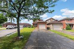 32 SUNDEW DRIVE | Barrie Ontario | Slide Image Three