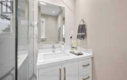 5491 SCHUELLER CRESCENT | Burlington Ontario | Slide Image Thirty
