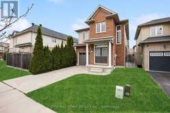 165 PALACEBEACH TRAIL | Hamilton Ontario | Slide Image Three