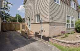 22 JOSEPHINE COURT | Brampton Ontario | Slide Image Three