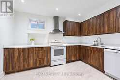16 WAINWRIGHT AVENUE | Richmond Hill Ontario | Slide Image Thirty