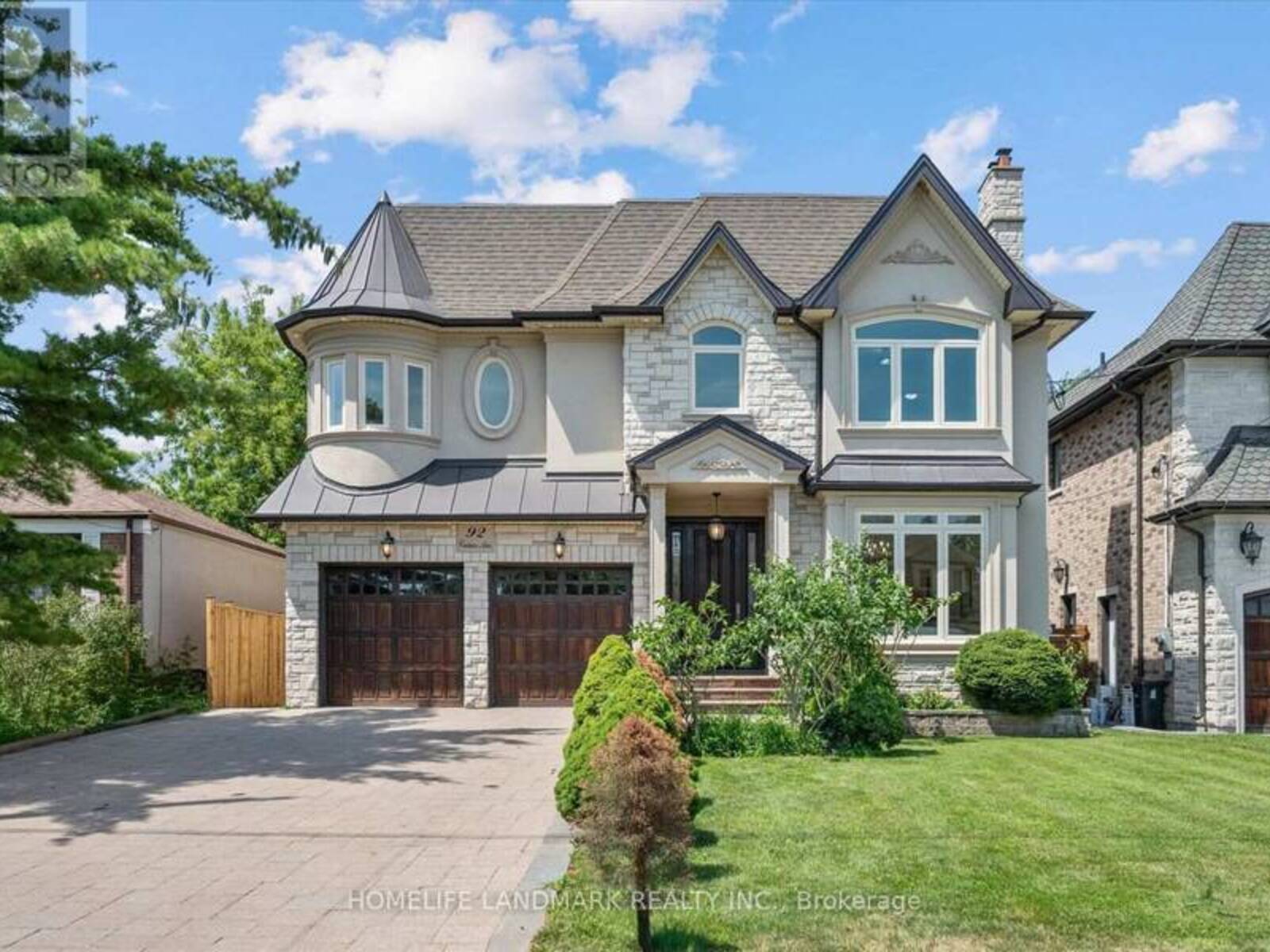 92 CAINES AVENUE, Toronto, Ontario M2R 2L3