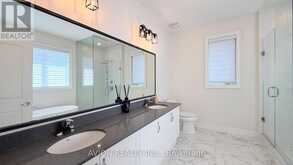 76 MAPLE FIELDS CIRCLE | Aurora Ontario | Slide Image Thirteen