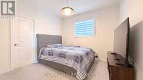 76 MAPLE FIELDS CIRCLE | Aurora Ontario | Slide Image Fifteen