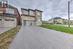 144 BYERS POND WAY | Whitchurch-Stouffville Ontario | Slide Image Four
