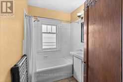 5207 RIVER ROAD | Niagara Falls Ontario | Slide Image Twelve