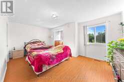 93 URAL CIRCLE | Brampton Ontario | Slide Image Sixteen