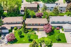 16 CHERRY POST CRESCENT | Toronto Ontario | Slide Image Two