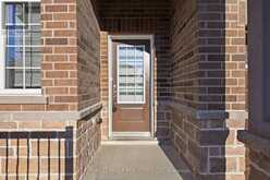 10 LINDEN PARK LANE | Hamilton Ontario | Slide Image Five