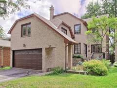 27 MURDOCK AVENUE Aurora Ontario, L4G 5E7