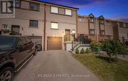 15 - 161 MOREGATE CRESCENT | Brampton Ontario | Slide Image Four