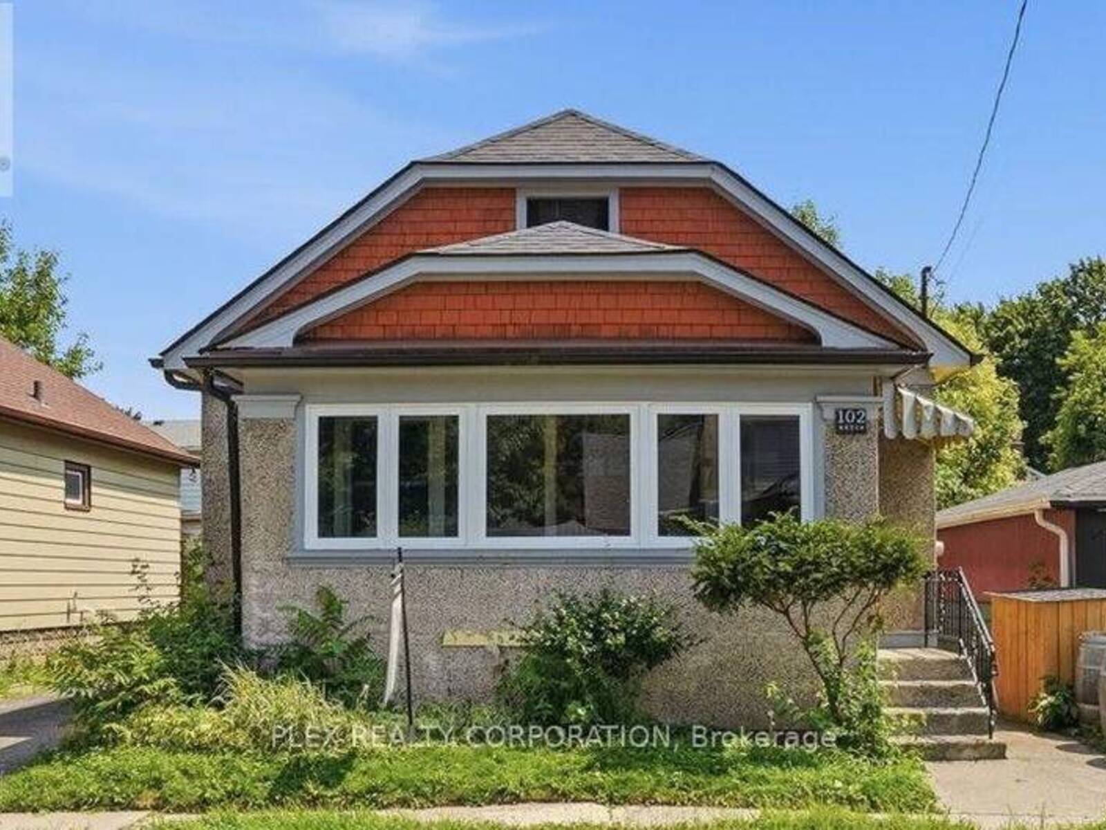 102 BEECH STREET, St. Catharines, Ontario L2R 2B9