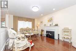 1 ELDERWOOD DRIVE | Richmond Hill Ontario | Slide Image Four