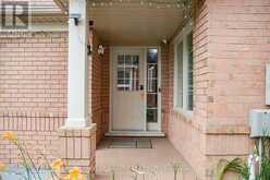 81 NARROW VALLEY CRESCENT | Brampton Ontario | Slide Image Three