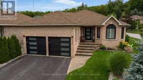 173 CUMMING DRIVE | Barrie Ontario | Slide Image One