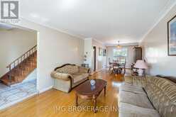 53 FOXRUN AVENUE | Toronto Ontario | Slide Image Eight