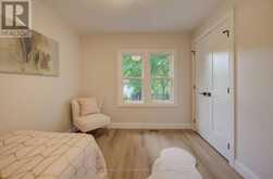 34 MOORE AVENUE N | Waterloo Ontario | Slide Image Sixteen