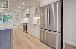 34 MOORE AVENUE N | Waterloo Ontario | Slide Image Eight