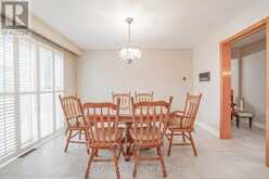 2 LAPWORTH CRESCENT | Toronto Ontario | Slide Image Twelve