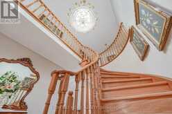 2 LAPWORTH CRESCENT | Toronto Ontario | Slide Image Seventeen