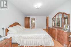 2 LAPWORTH CRESCENT | Toronto Ontario | Slide Image Nineteen