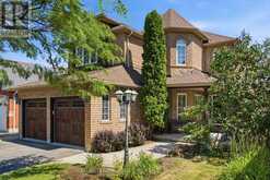 79 TWIN WILLOW CRESCENT E | Brampton Ontario | Slide Image Two