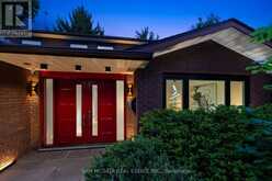 5 CANTERBURY CRESCENT | Toronto Ontario | Slide Image Forty-six