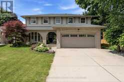 105 SAN FERNANDO DRIVE | Hamilton Ontario | Slide Image Two