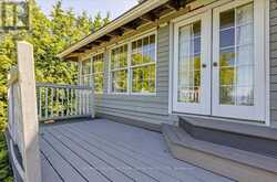 311 LAKE DRIVE N | Georgina Ontario | Slide Image Eight