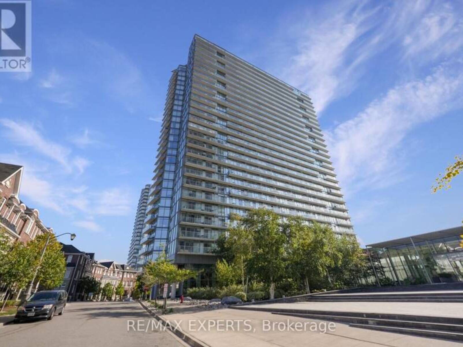 1915 - 103 THE QUEENSWAY, Toronto, Ontario M6S 5B5