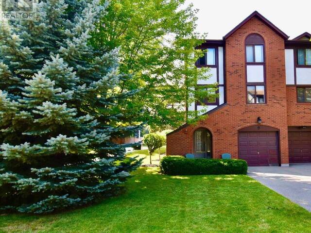9 - 4165 FIELDGATE DRIVE Mississauga Ontario, L4W 2M9 - 4 Bedrooms Condo For Sale