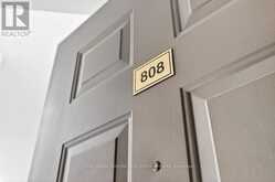 808 - 5070 PINEDALE AVENUE | Burlington Ontario | Slide Image Three