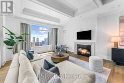 4804 - 311 BAY STREET | Toronto Ontario | Slide Image Four