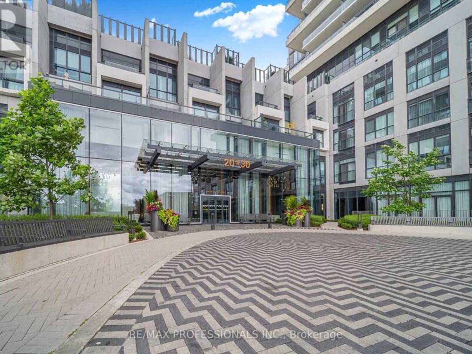 407 - 30 INN THE PARK DRIVE, Toronto, Ontario M3C 0P7