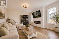 376 SEAVIEW HEIGHTS | East Gwillimbury Ontario | Slide Image Six