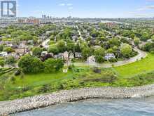 70 LAKE SHORE DRIVE | Toronto Ontario | Slide Image Forty-two
