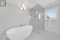61 GOLFWOOD HEIGHTS | Toronto Ontario | Slide Image Thirty